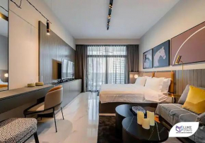 Smart Studio Apt- Wifi -Balcony- Parking- Pool